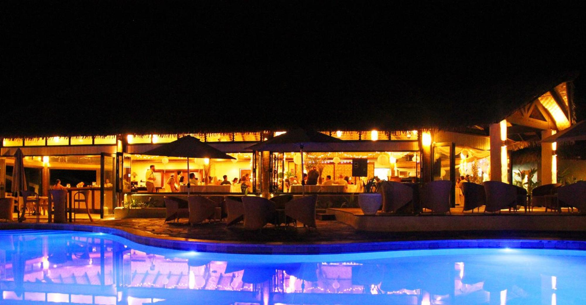 ホテル ムリ ビーチ リゾート ラロトンガ島 エクステリア 写真